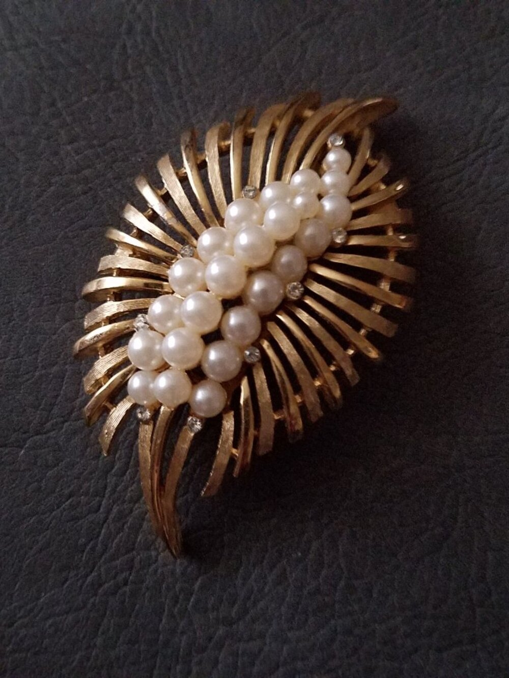 Vintage Trifari Faux Pearl and Rhinestone Leaf Brooch